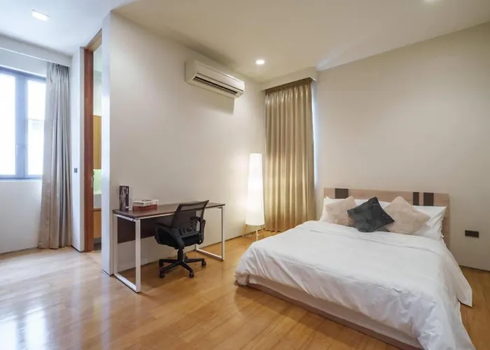 Villa Ekkamai Sleeps 12 With Cinema Bangkok